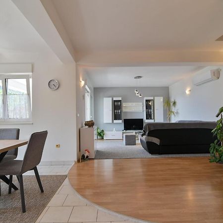 Rina Vacation Home Trogir Dış mekan fotoğraf